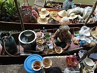 World & Travel: Floating market, Damnoen Saduak, Ratchaburi Province, Thailand