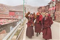 TopRq.com search results: Larung Gar Valley, Sêrtar County of Garzê, Tibet, Kham, China