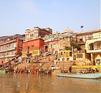 World & Travel: Varanasi, Uttar Pradesh, North India